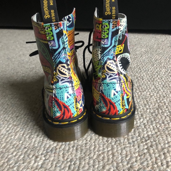 Unique/Rare Dr. Martens - Picture 4 of 6